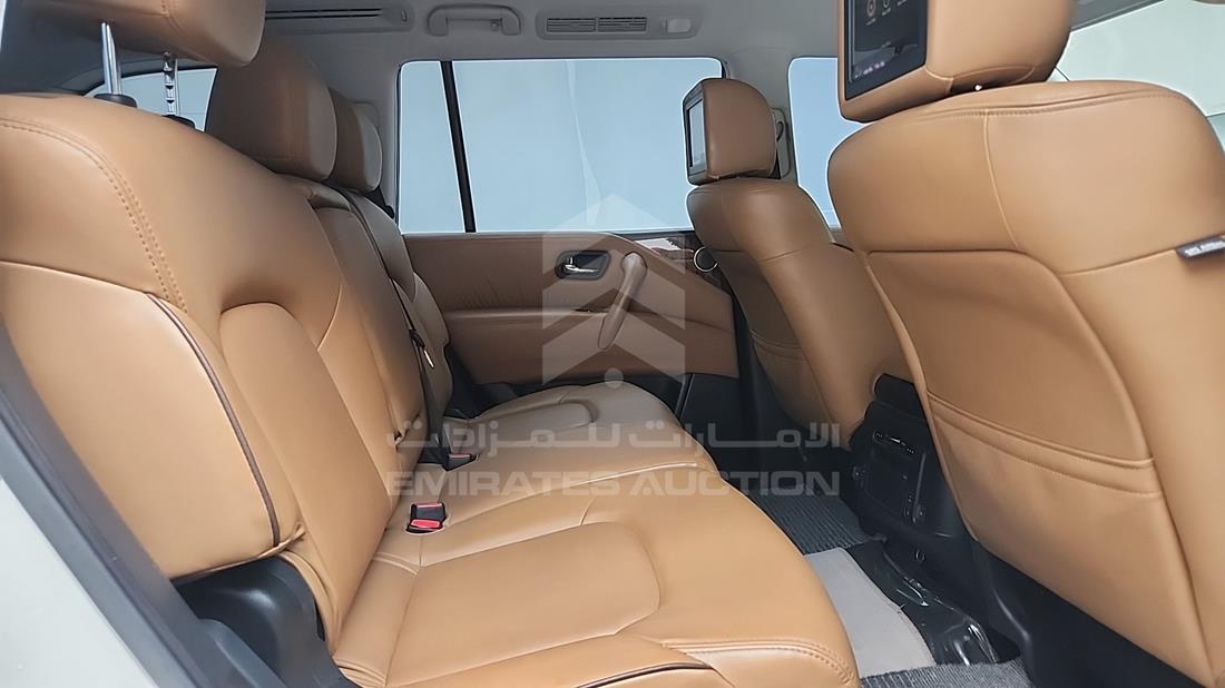 نيسان باترول 2019 — زاوية الراكب الخلفي اليمنى — صورة 29