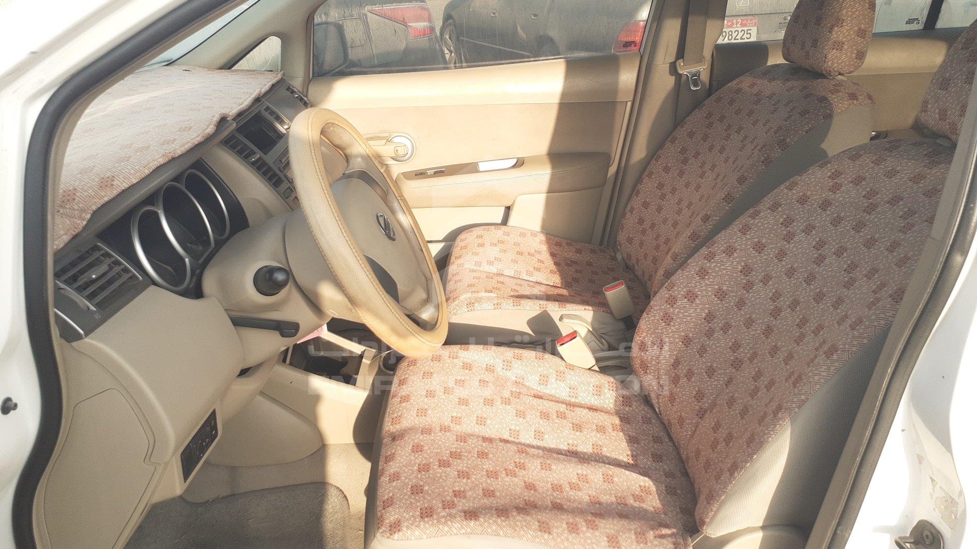 3N1BC1C63CK206970 - 2012 Nissan Tiida - #507561