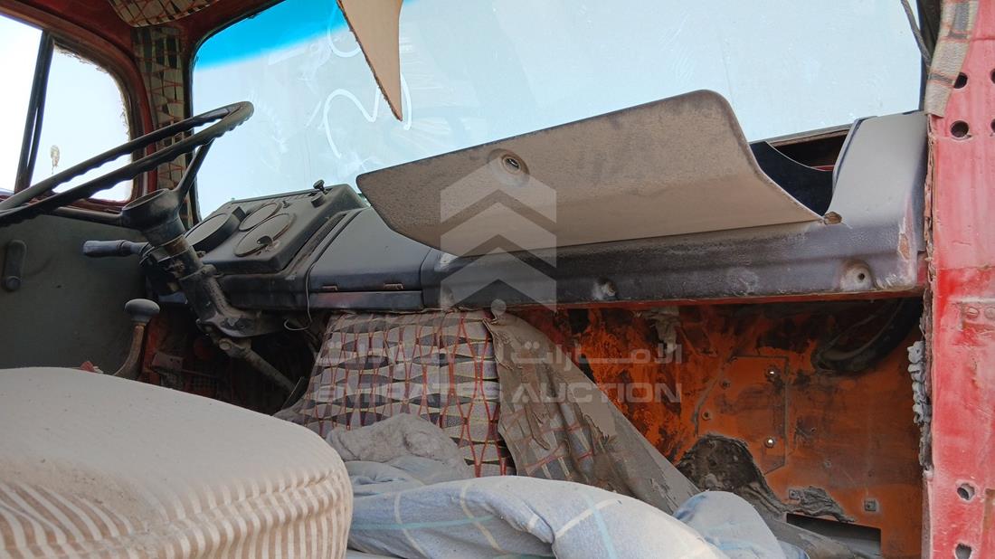 1995 Mercedes 2624 — Front Right Passenger Dashboard View — Photo 19