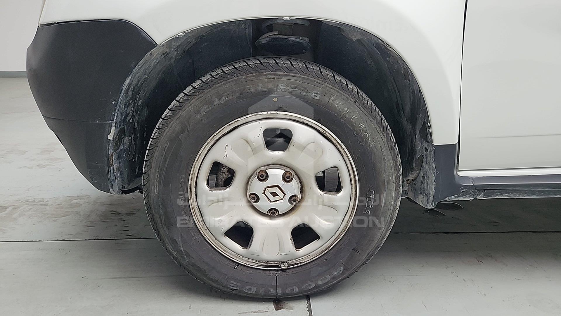 2017 RENAULT DUSTER VIN: VF1HSRGJ8HA529118
