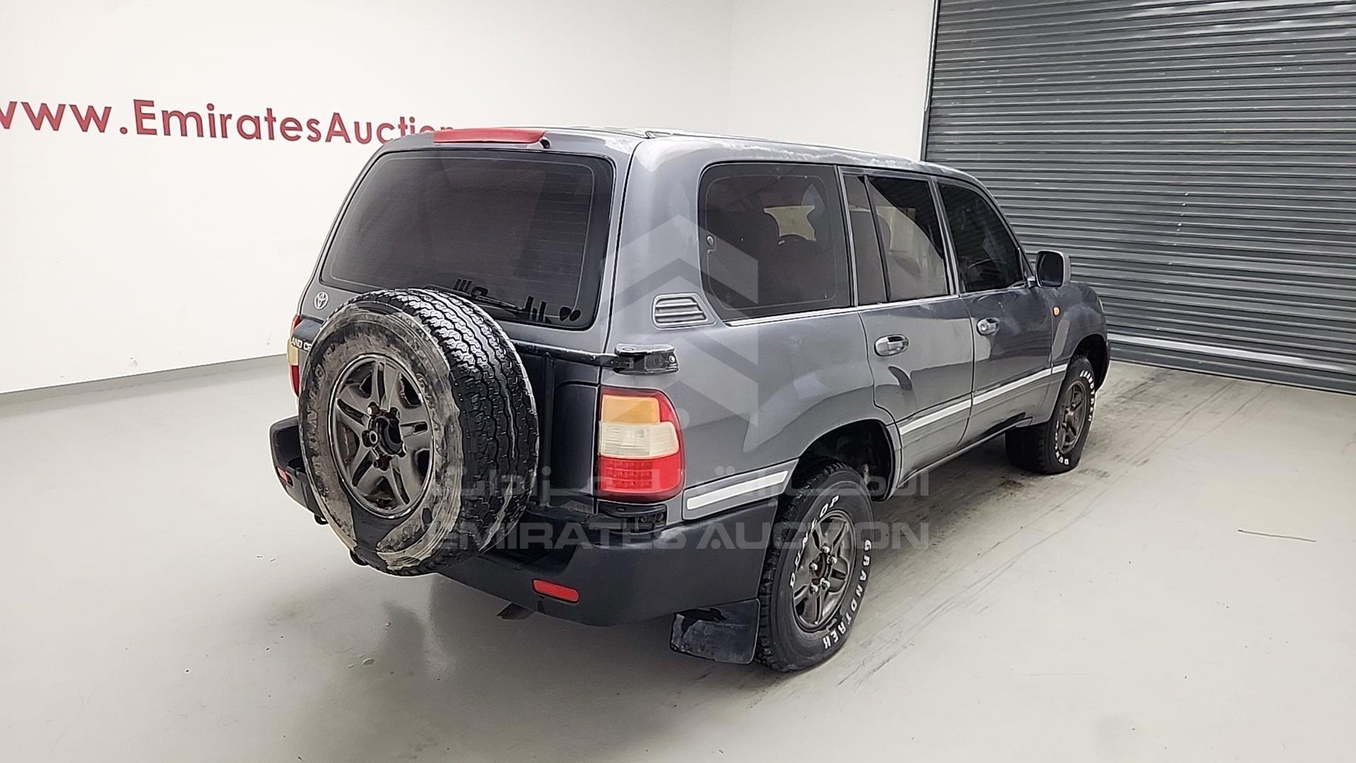 2000 TOYOTA LAND CRUISER VIN: JT3HJ09J2Y0017426