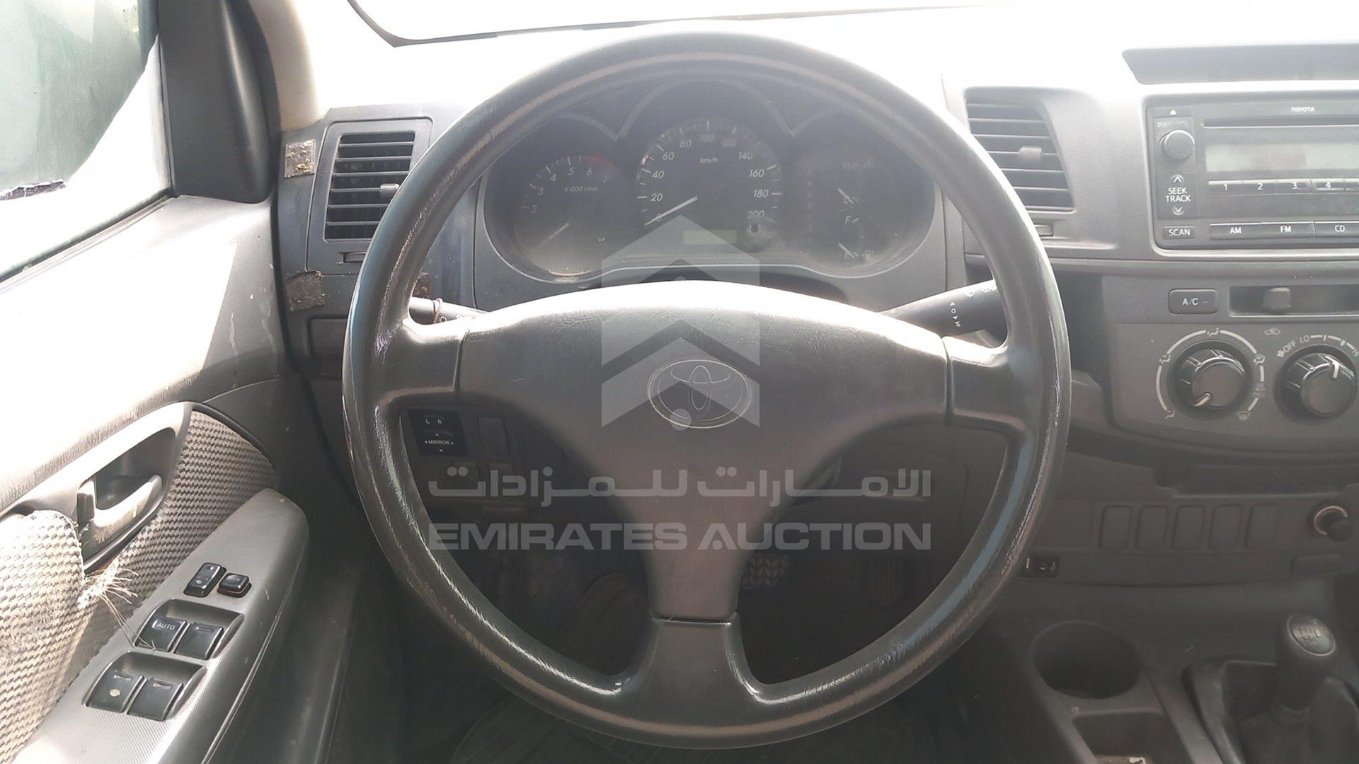 2013 TOYOTA HILUX VIN: MR0FX22G9D1367573