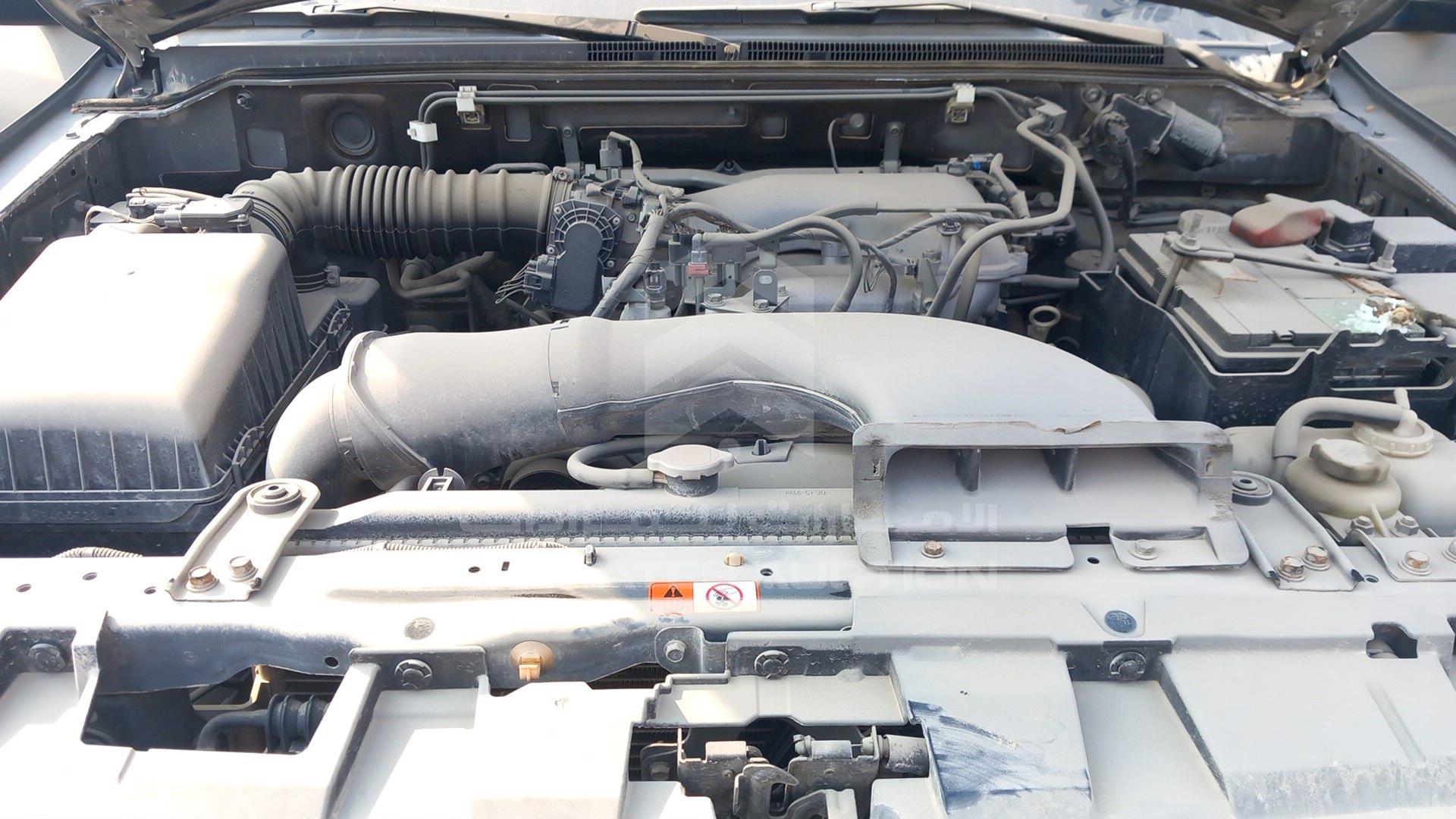 2013 MITSUBISHI PAJERO VIN: JMYLRV95WDJ701089