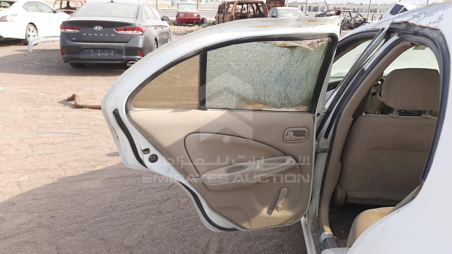 2005 NISSAN TIIDA VIN: JN1FN61C05W084352