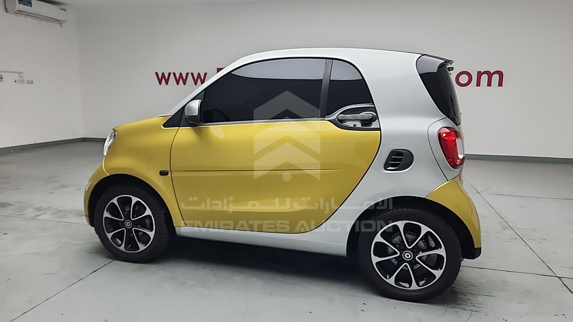 2016 SMART FORTWO VIN: WMEFJ5DA2GK071952