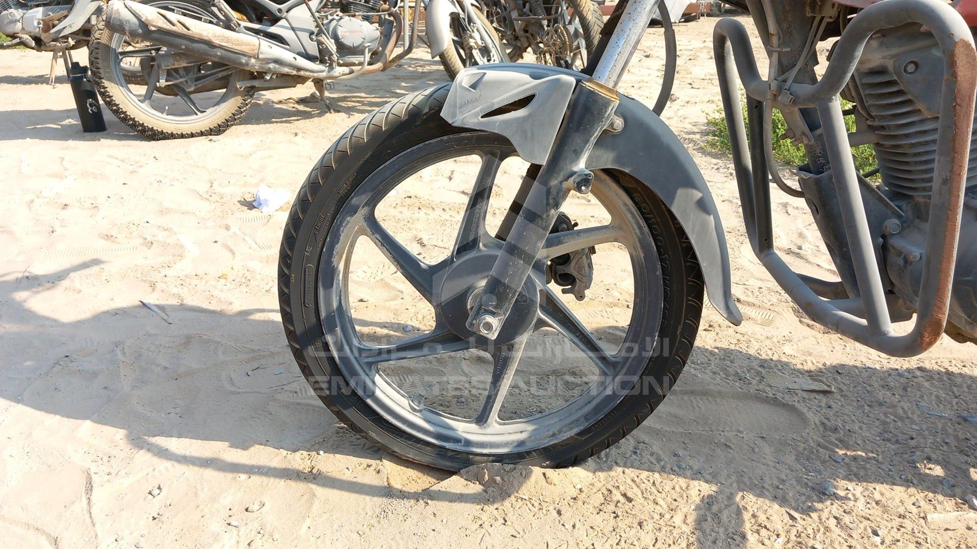 2018 HONDA MOTORBIKE VIN: ME4KC20B6J8001707