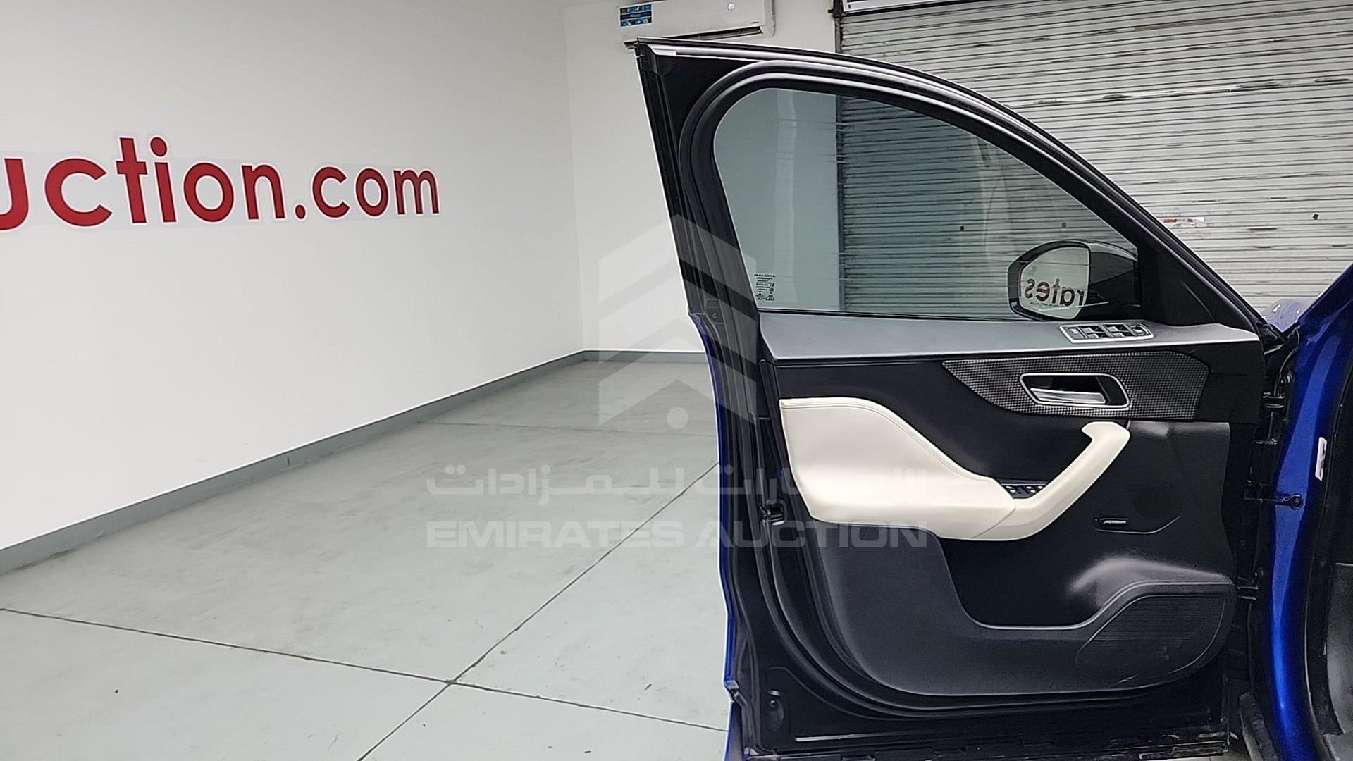 2017 JAGUAR F-PACE VIN: SADCA2BV8HA048886
