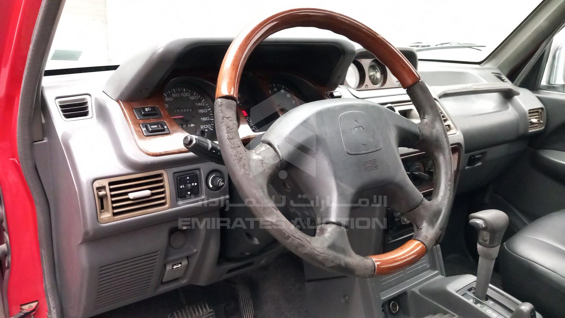 1999 MITSUBISHI PAJERO VIN: JMYORV230XJ000272