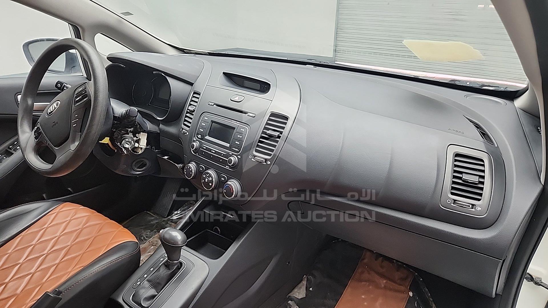 2016 KIA CERATO VIN: KNAFK4112G5483178