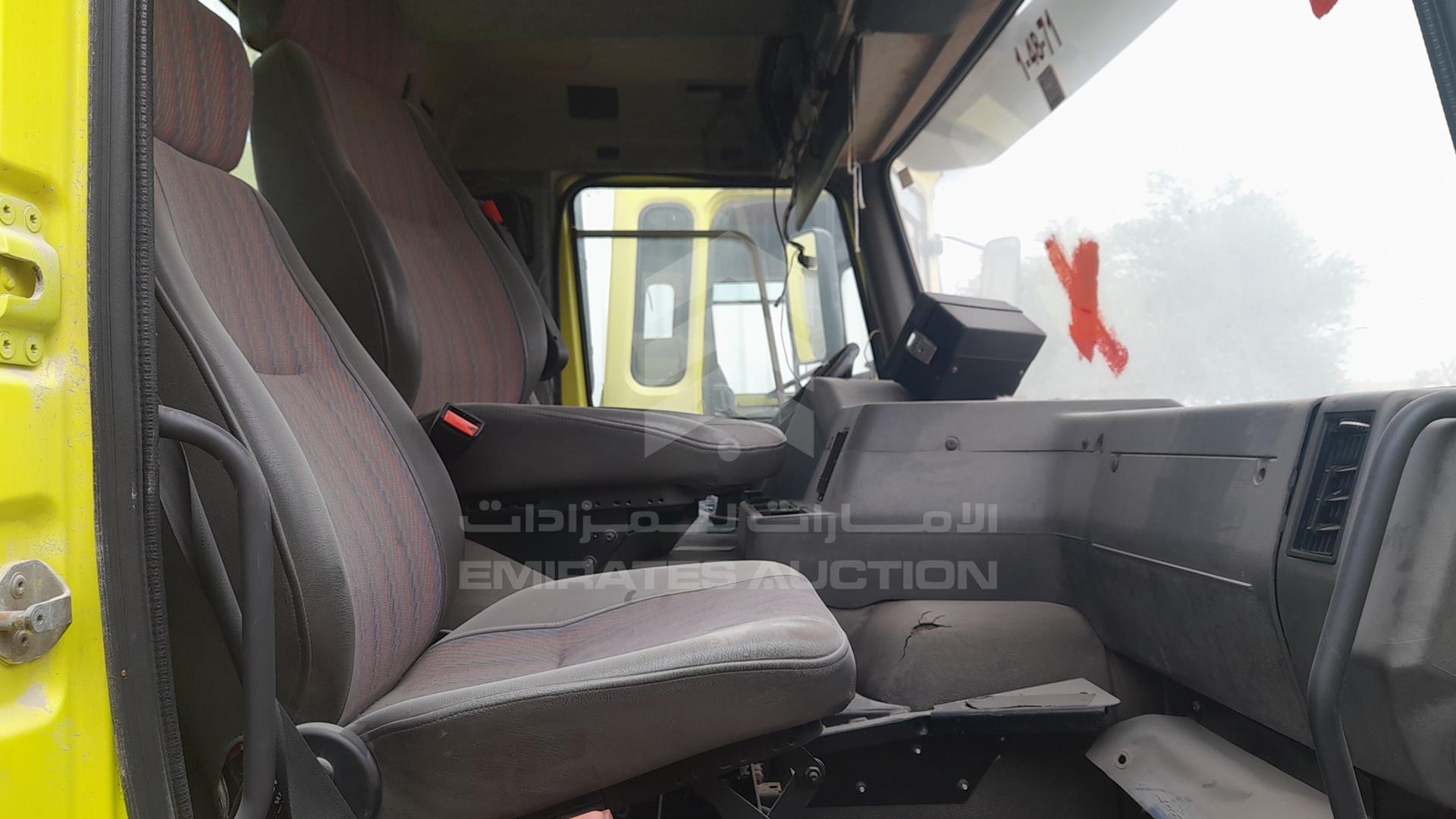 0 VOLVO FL 10 VIN: YV2F4C1G5WA281992