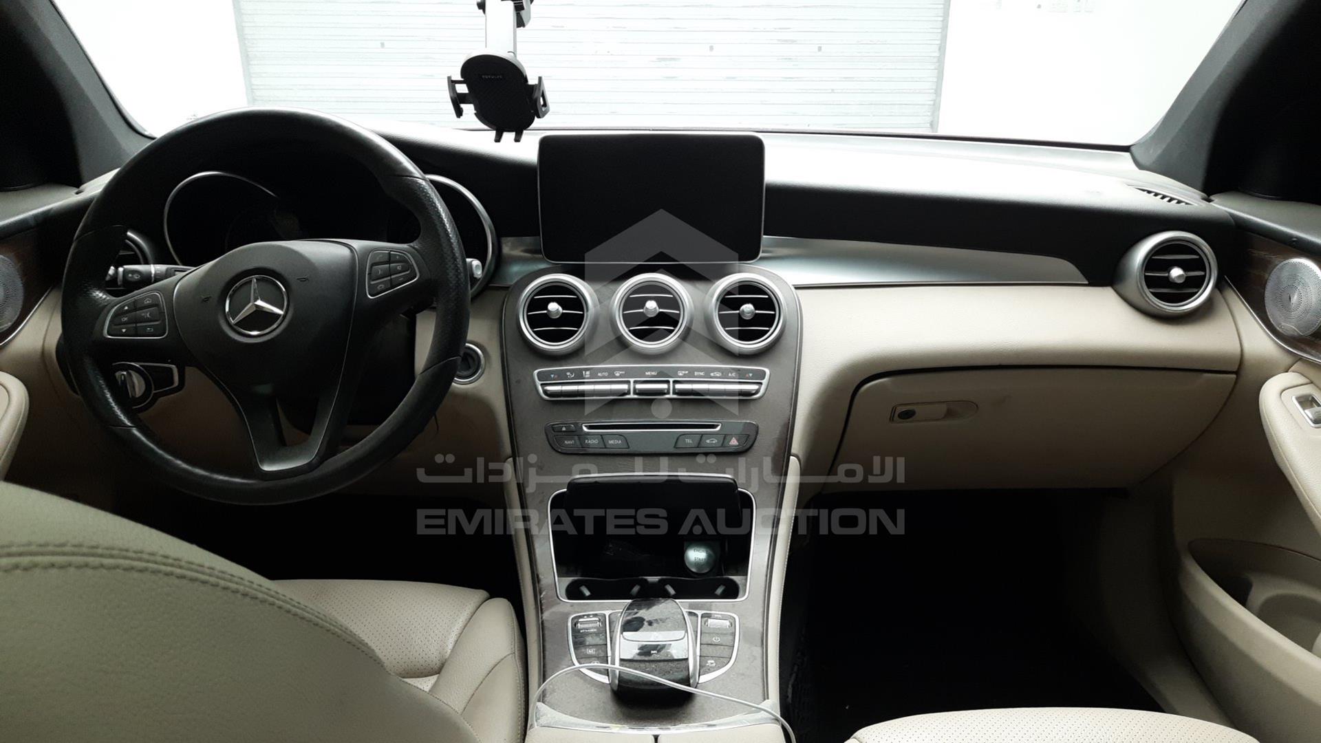 2018 MERCEDES GLC 300 VIN: WDC0G4KB5JV101017