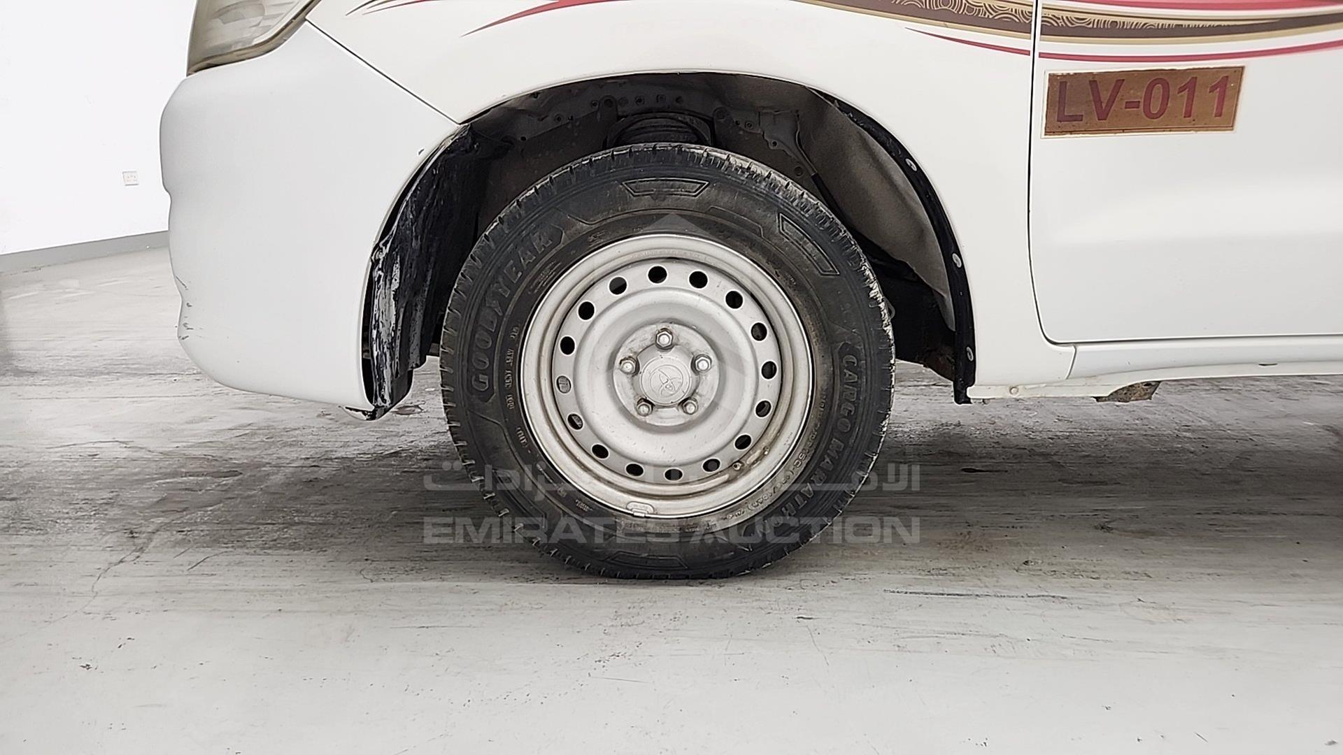2015 TOYOTA HILUX VIN: MR0EX12G9F2356429