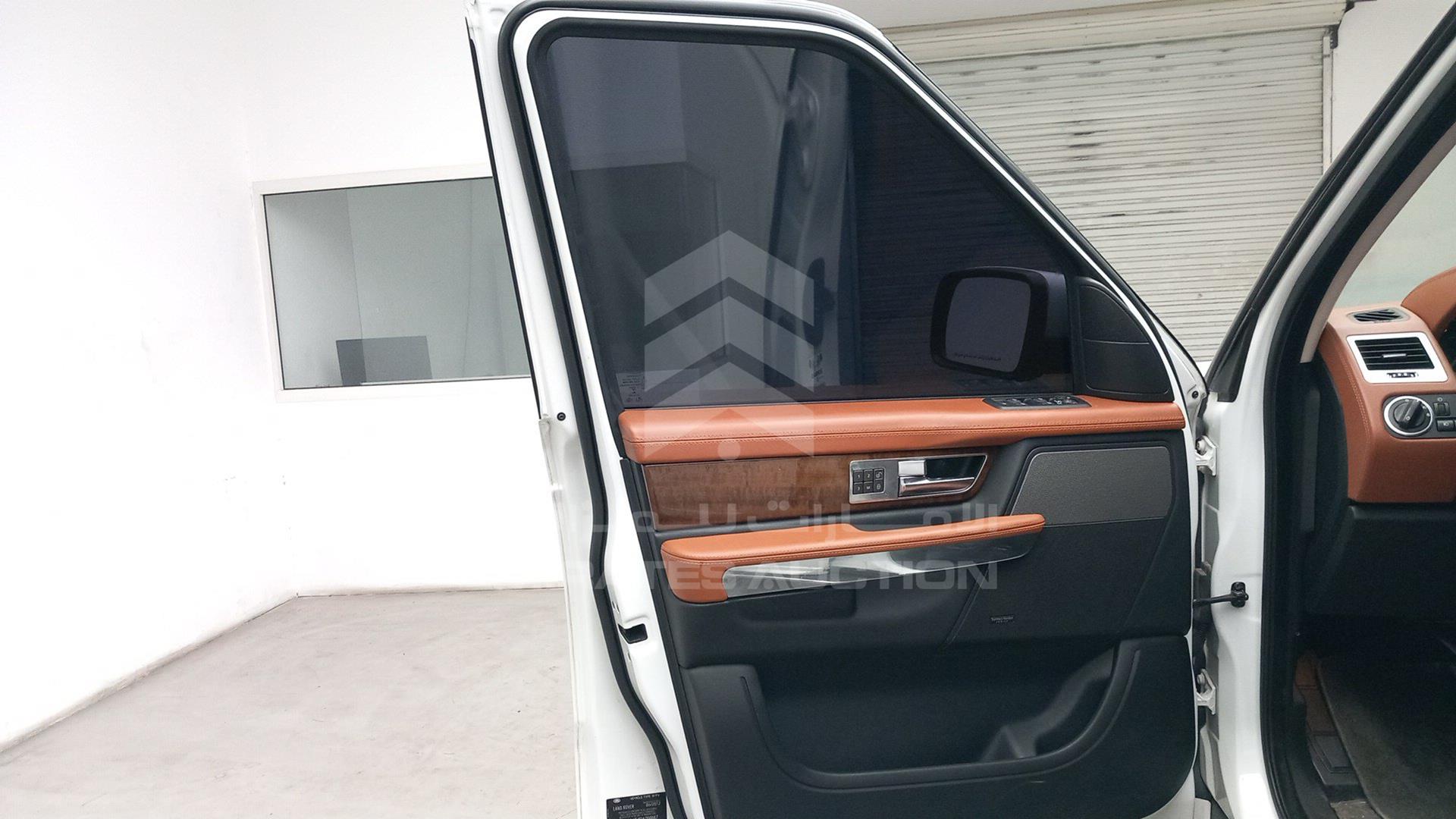 2013 RANGE ROVER SPORT VIN: SALLSAAE4DA766667