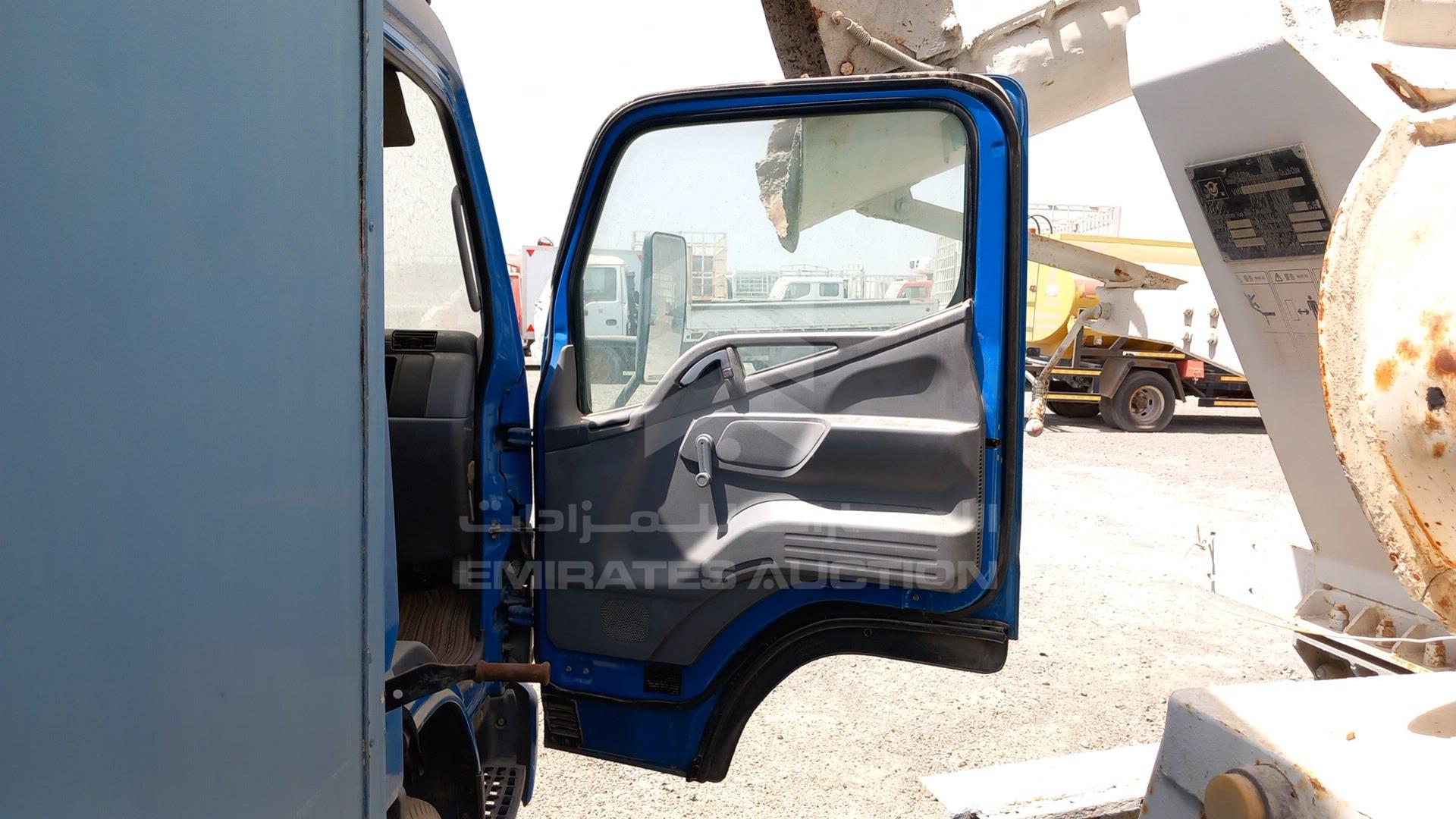 2010 MITSUBISHI CANTER VIN: JL6BCE6J7AK011331