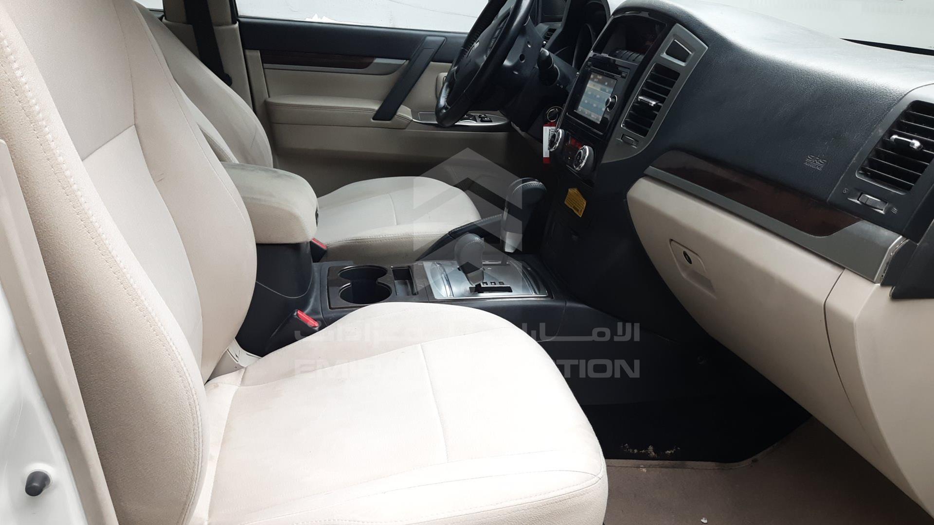 2017 MITSUBISHI PAJERO VIN: JE4MR62N3HJ705986