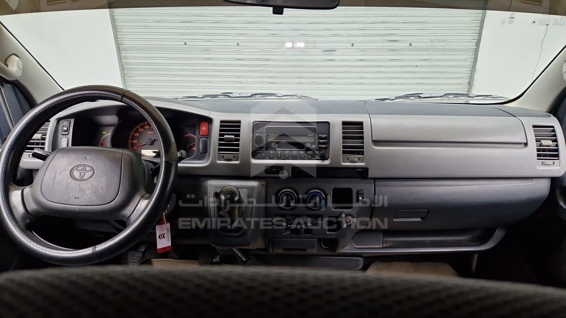 2007 TOYOTA HIACE VIN: JTGJX02P575007665