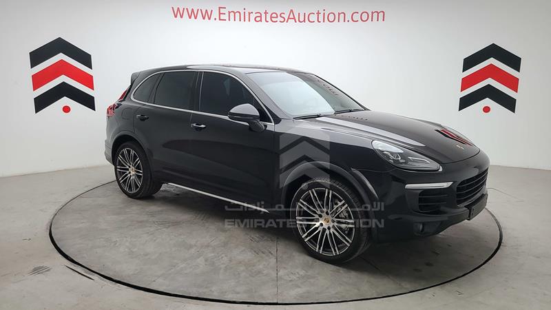 WP1ZZZ92ZFLA57300 2015 Porsche Cayenne S photo 8