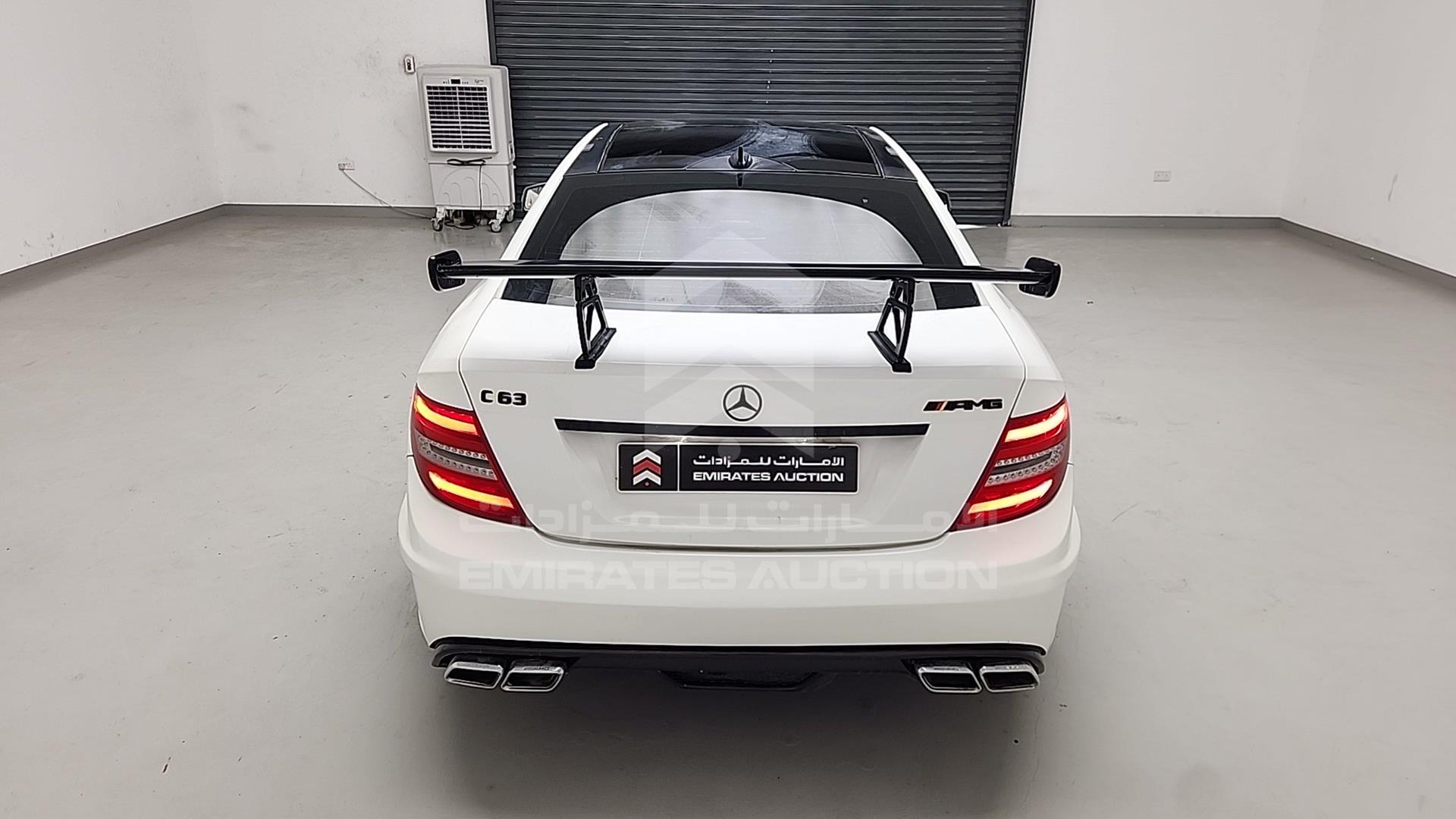 2012 MERCEDES C 63 AMG VIN: WDDGJ7HB0CF833170