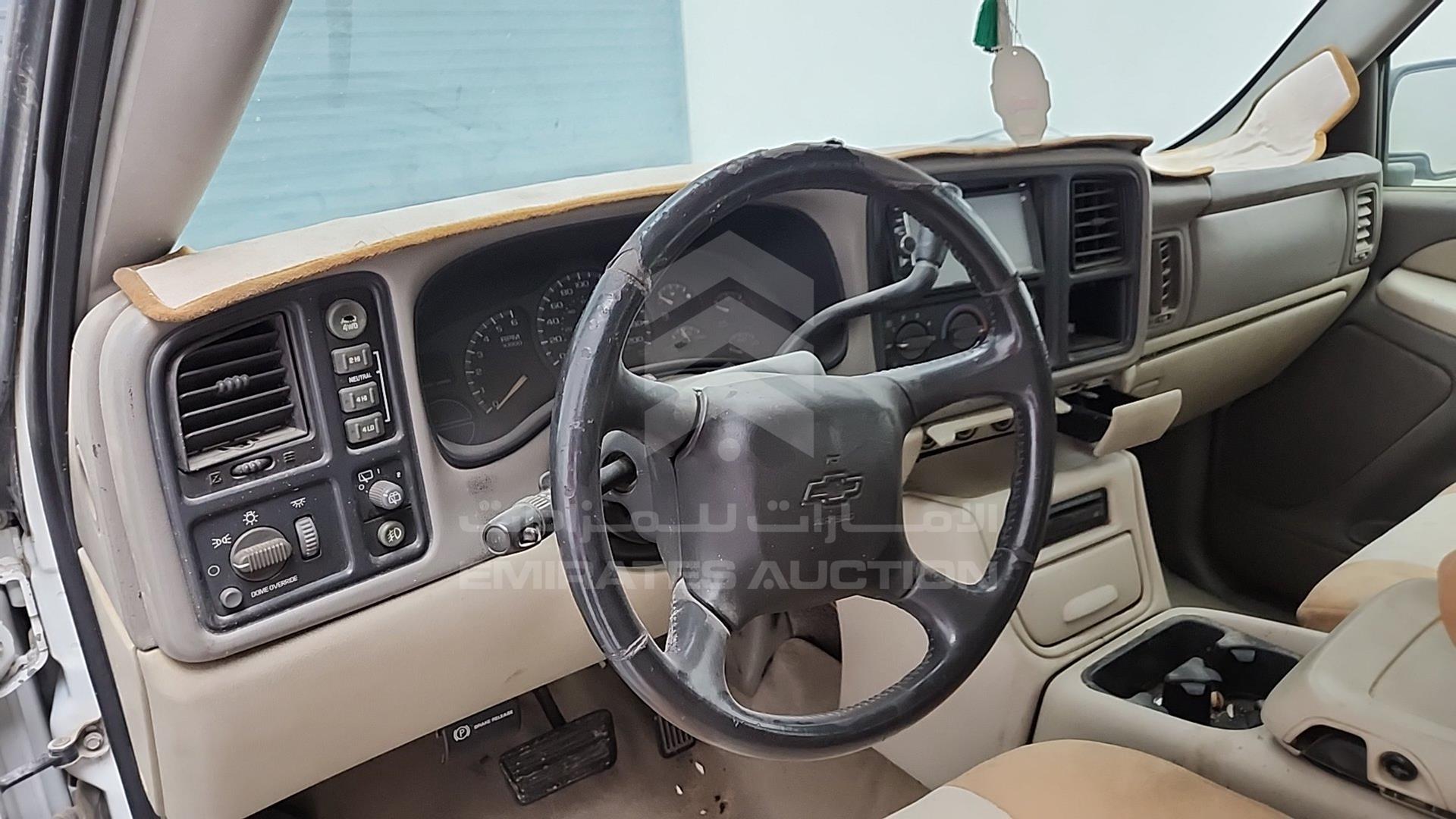 2002 CHEVROLET TAHOE VIN: 1GNEK13T22J122357