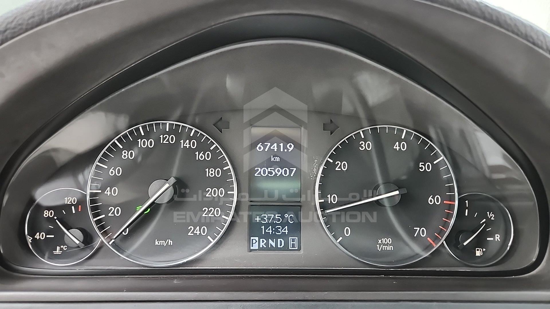 2010 MERCEDES G 500 VIN: WDCYC3GF2AX182583