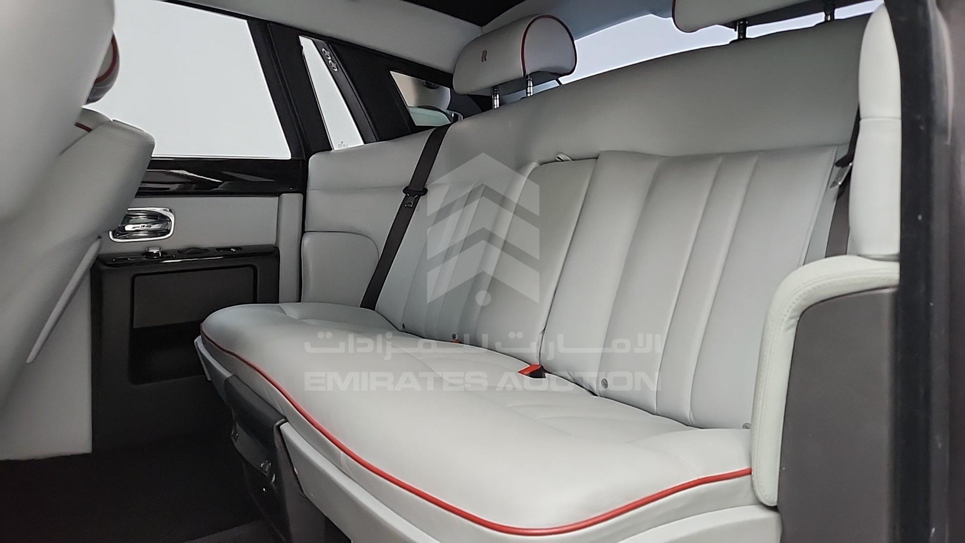 2013 ROLLS-ROYCE PHANTOM VIN: SCA681S02DUX72267