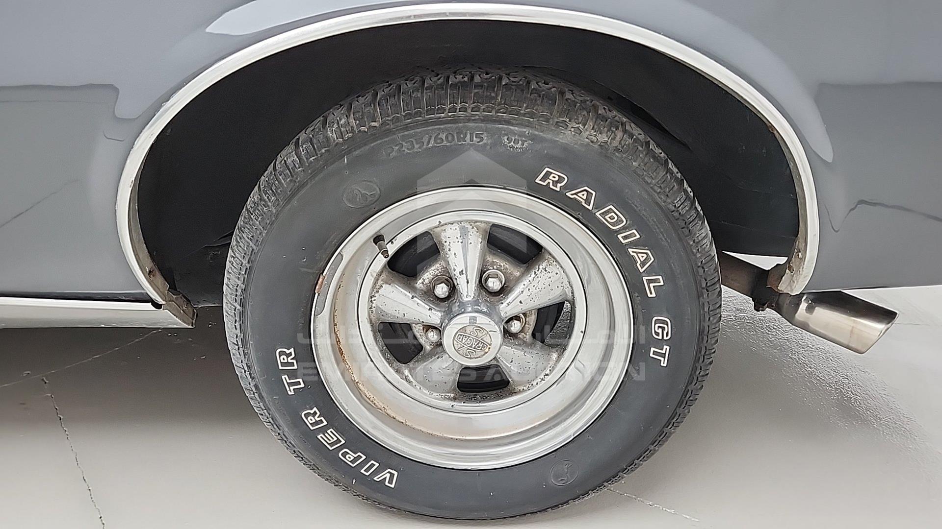 1979 PONTIAC GRAND PRIX VIN: 2K37Y92513443