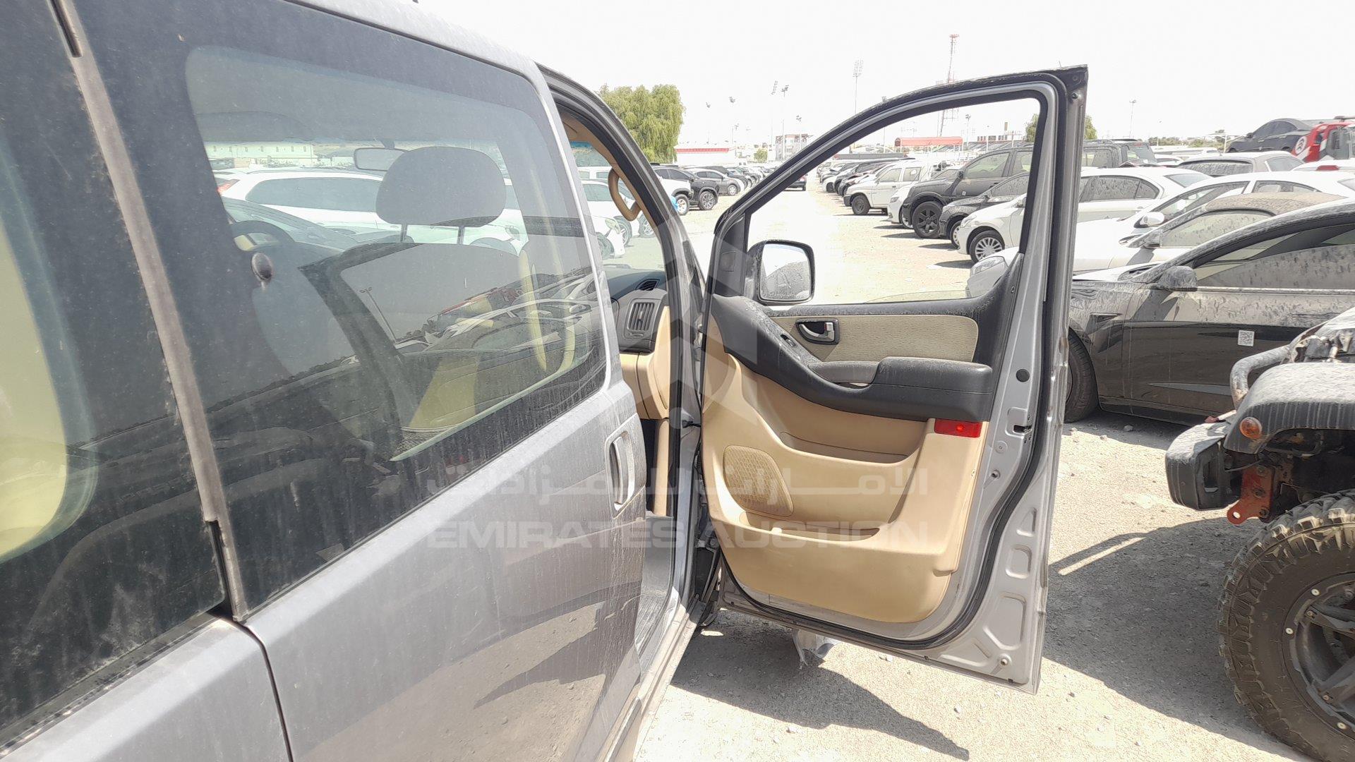 KMHWH81R6CU404489 - 2012 Hyundai H1 - #505271