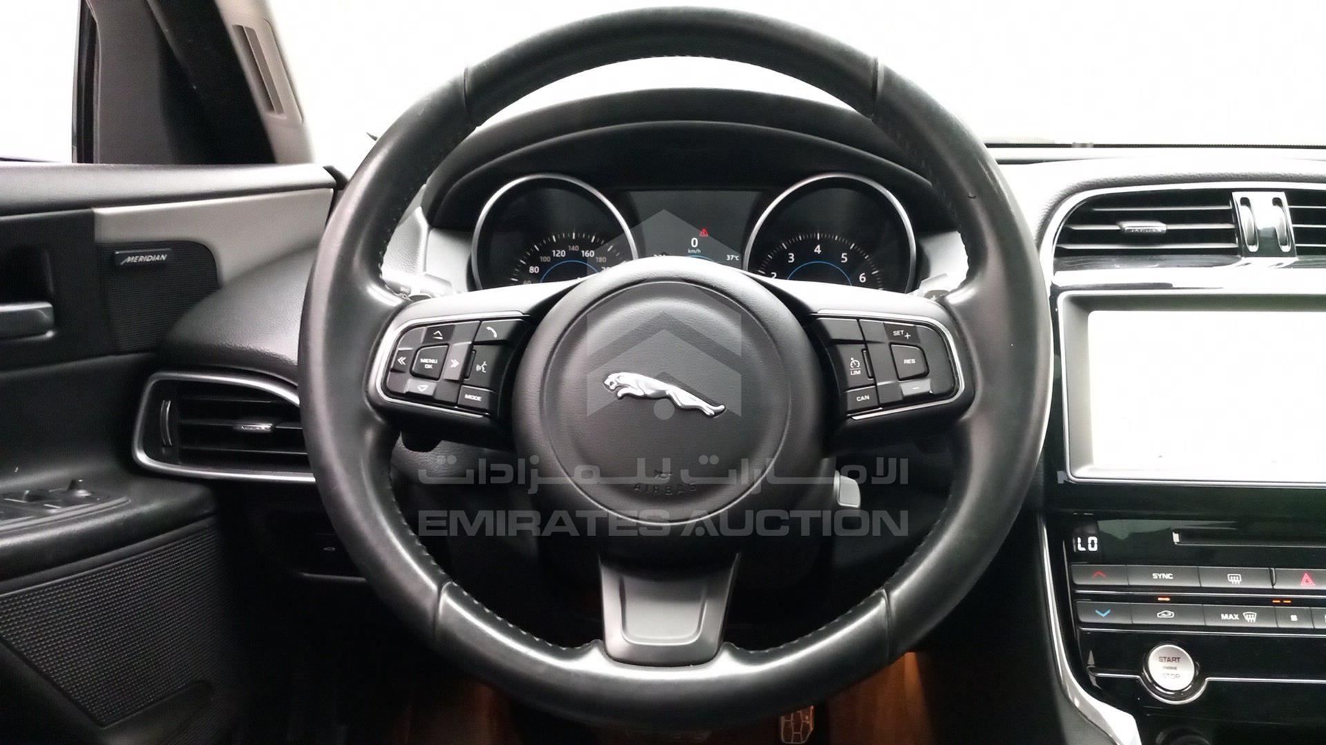 2017 JAGUAR XE VIN: SAJAB4BG6HA972158