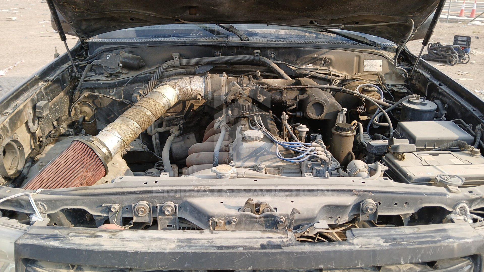 2005 TOYOTA LAND CRUISER VIN: JTEHJ09J755122002