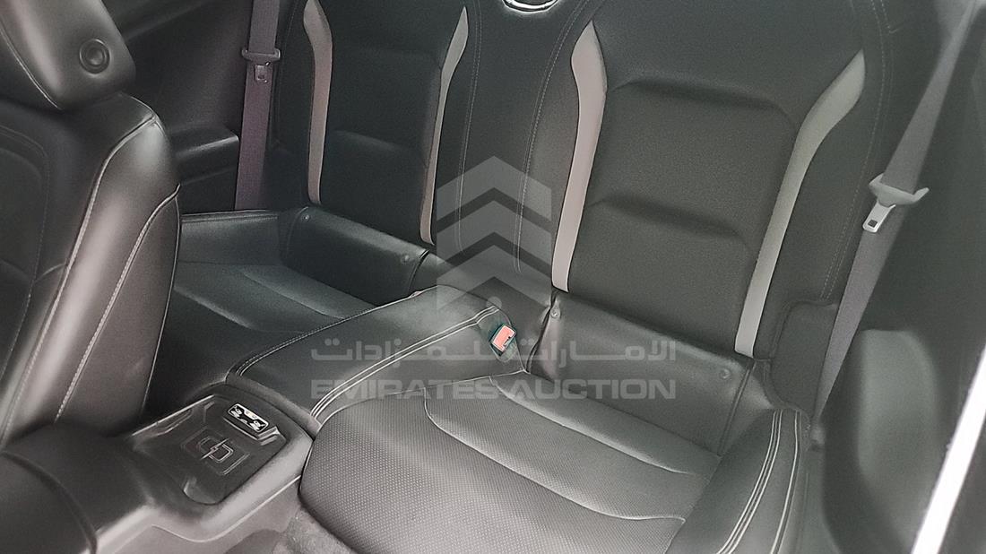 شيفروليه كامارو 2017 — زاوية الراكب الخلفي اليسرى — صورة 22