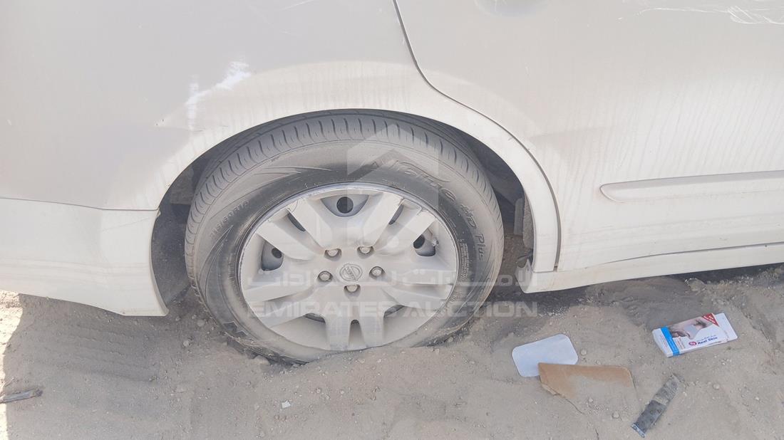 نيسان التيما 2012 — الباب الخلفي الأيمن — صورة 32