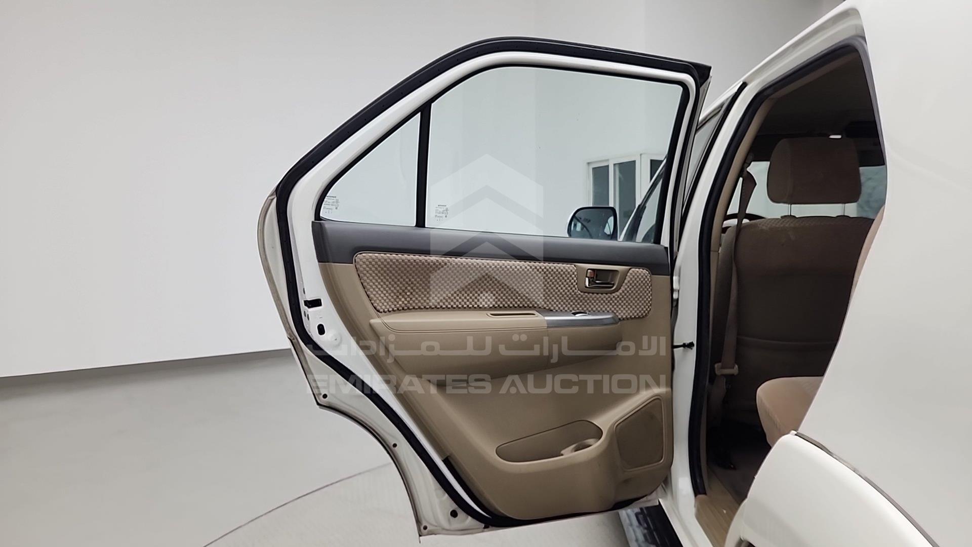 2013 TOYOTA FORTUNER VIN: MHFYX59G9D8050239