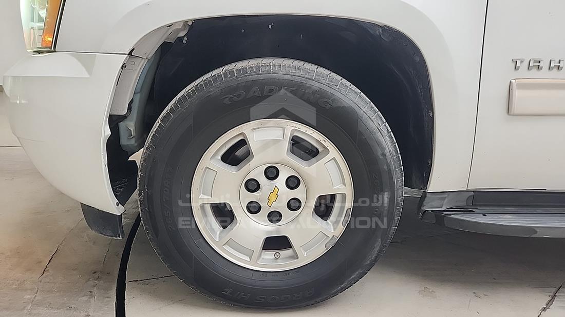 2012 Chevrolet Tahoe — Front Left Tyre — Photo 36