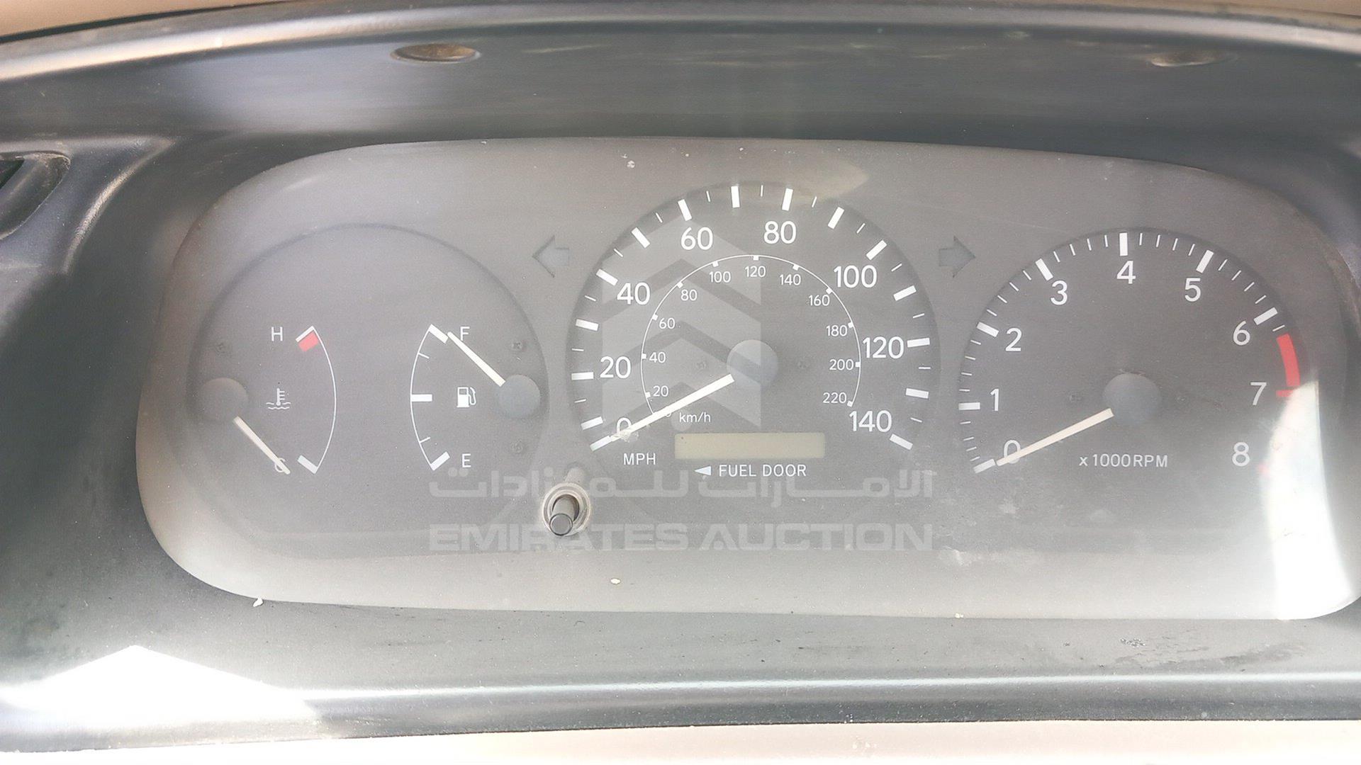 2000 TOYOTA CAMRY VIN: 4T1BG22K0YU993661
