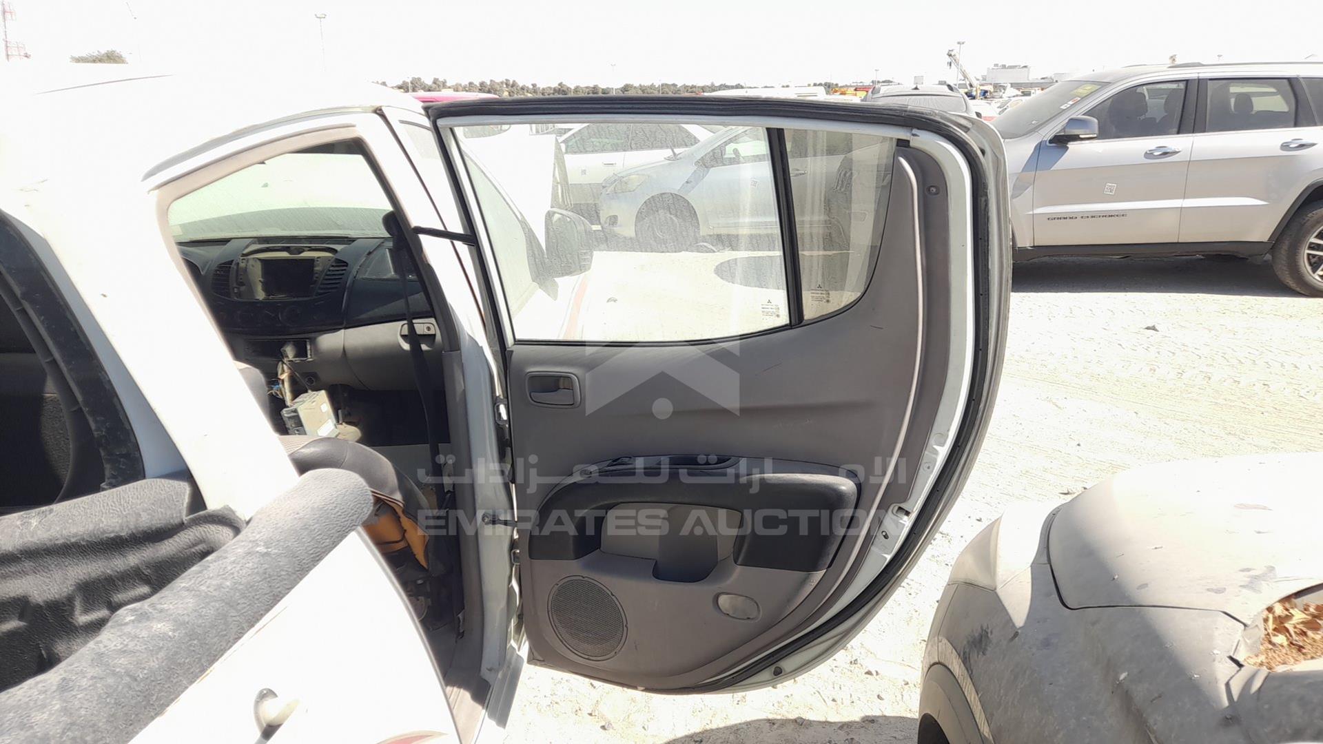 2013 MITSUBISHI L 200 VIN: MMBJNKA50DD025343