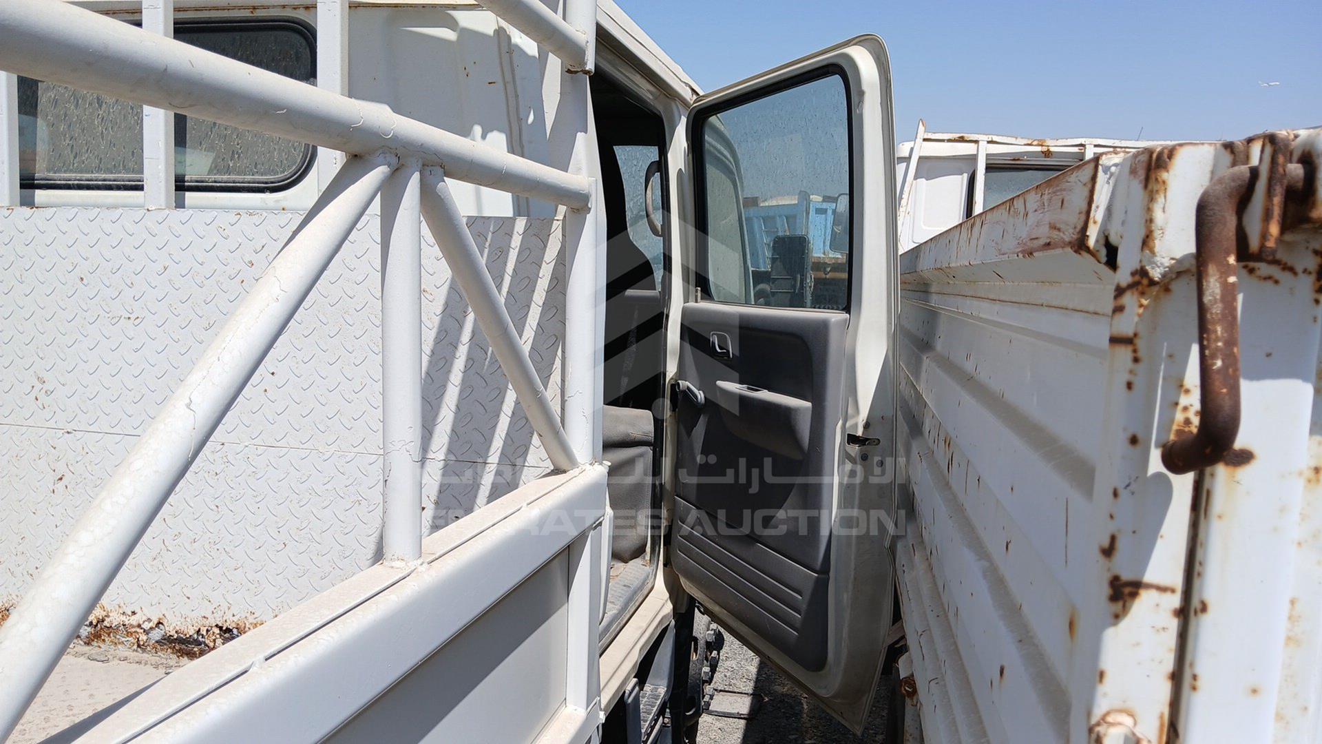 2009 MITSUBISHI CANTER VIN: JL7BCE1J09K008169