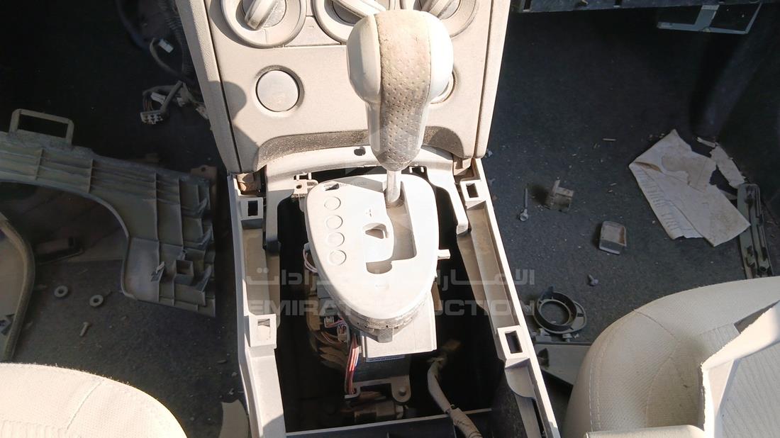 2012 Nissan Qashqai — Gear View — Photo 17