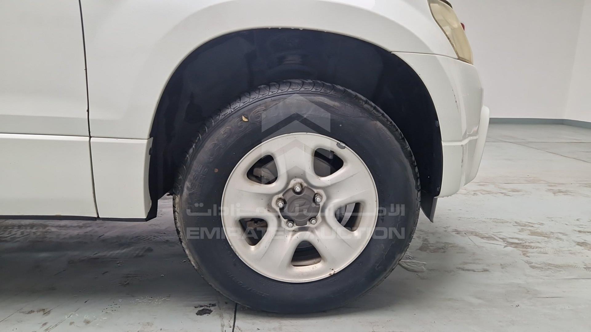 2012 SUZUKI GRAND VITARA VIN: JS3TA04V1C4100624