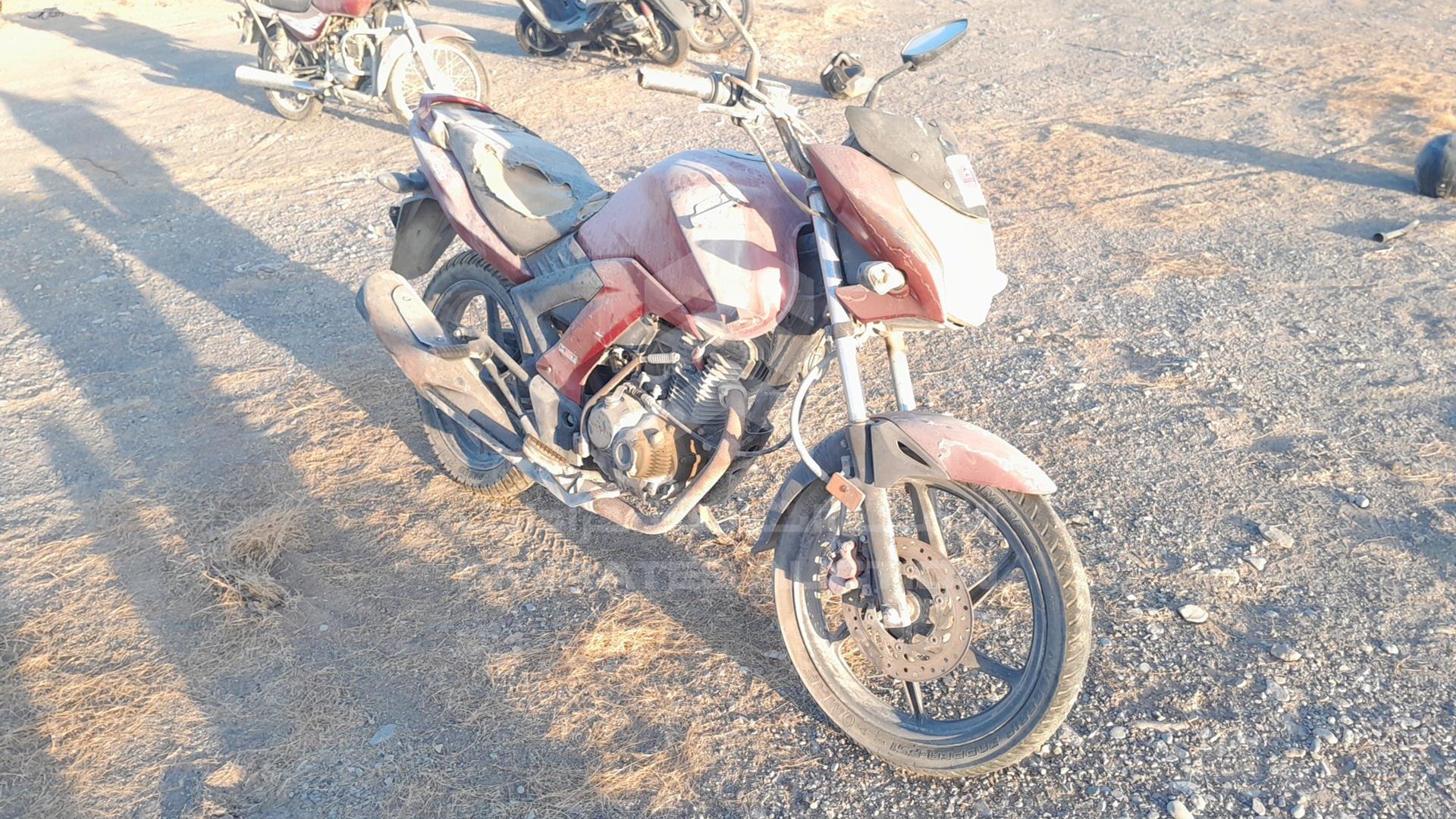 2017 HONDA UNICORN VIN: ME4KC2062H8002883
