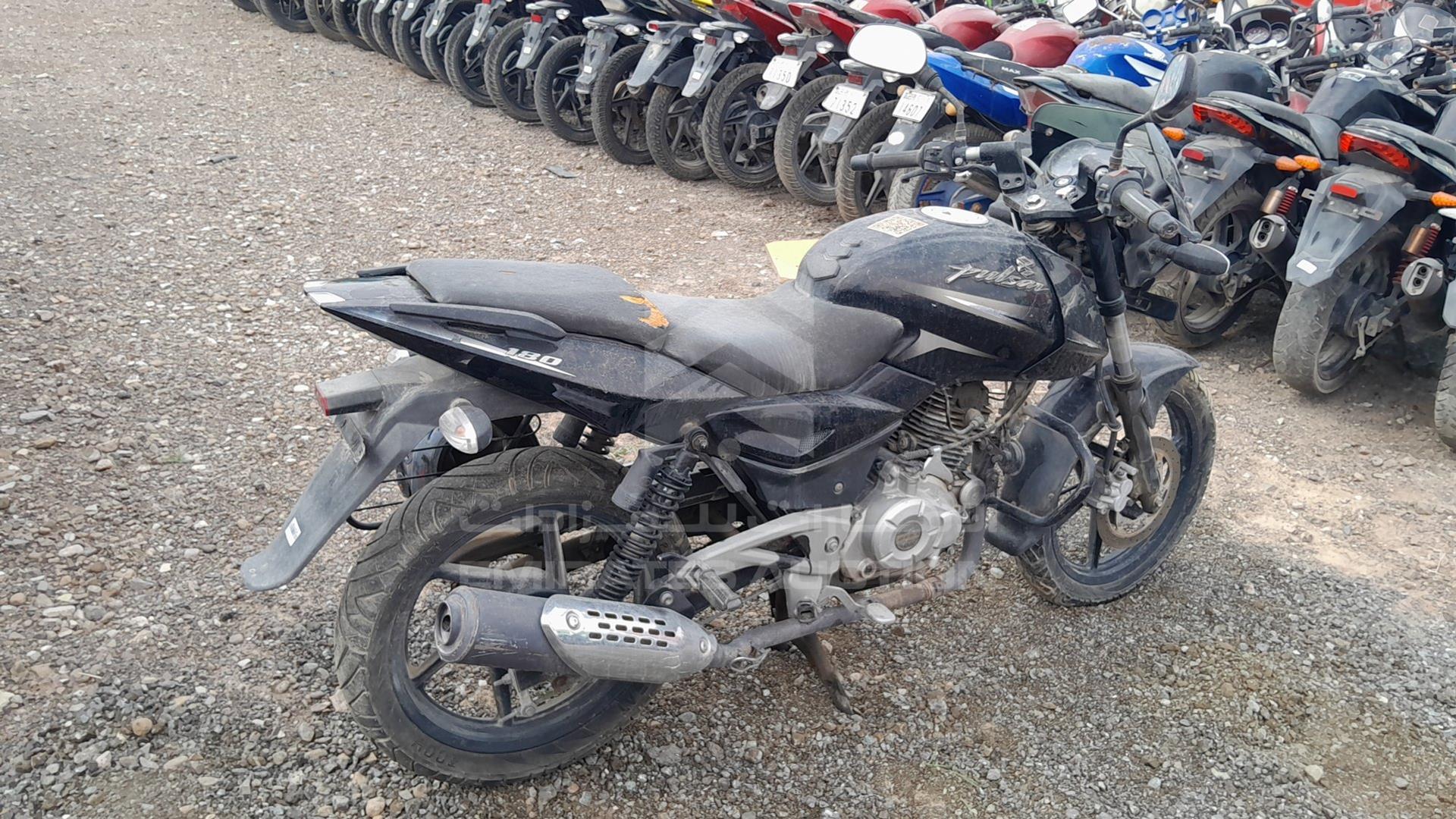 2016 BAJAJ PULSAR 180CC VIN: MD2A12DZ1GCB68337