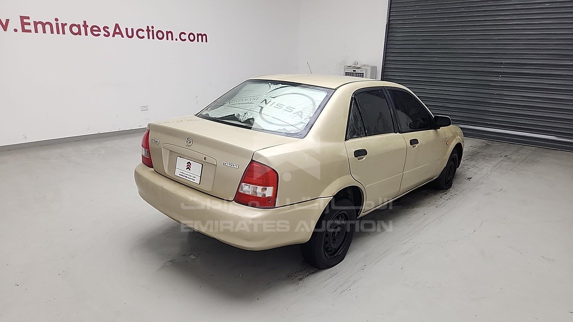 2002 MAZDA 323 VIN: JM7BJ12M821209520