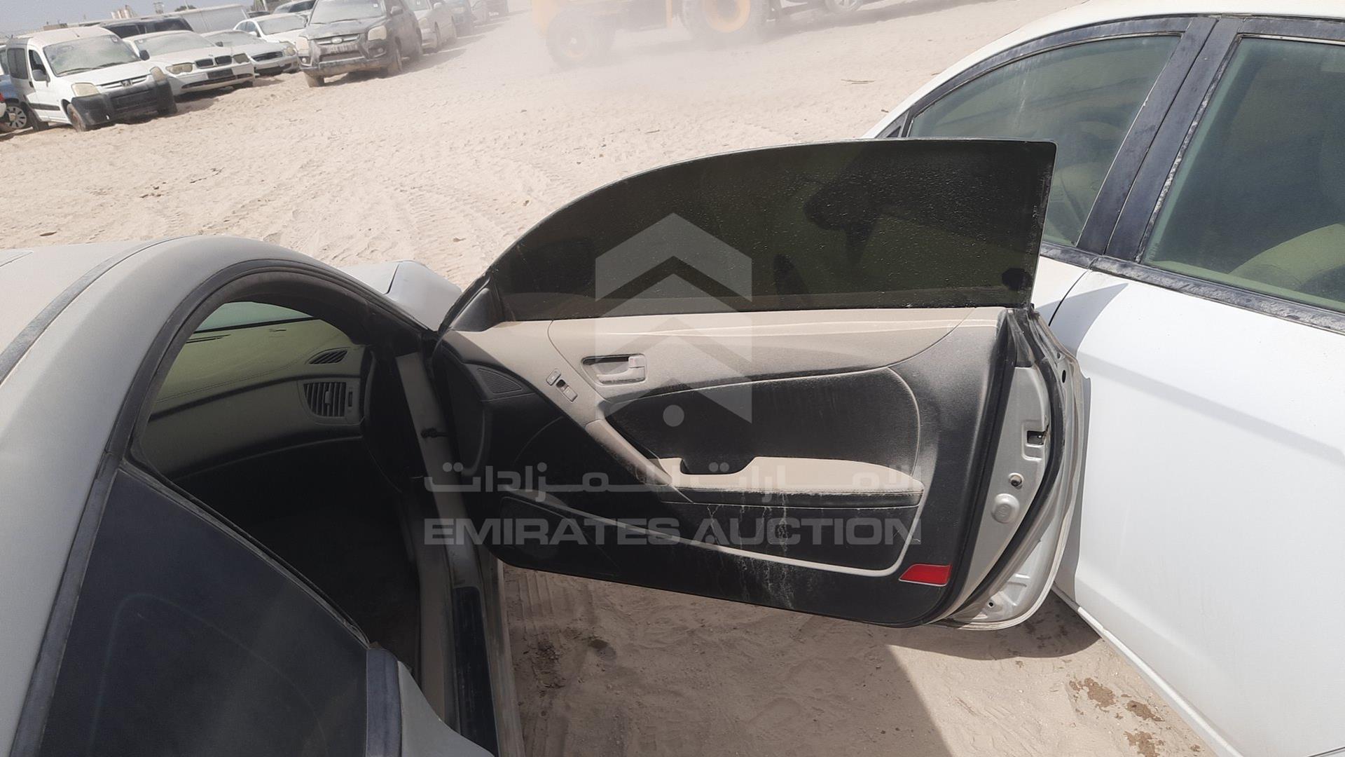 2013 HYUNDAI GENESIS VIN: KMHHU6KJ1DU087143