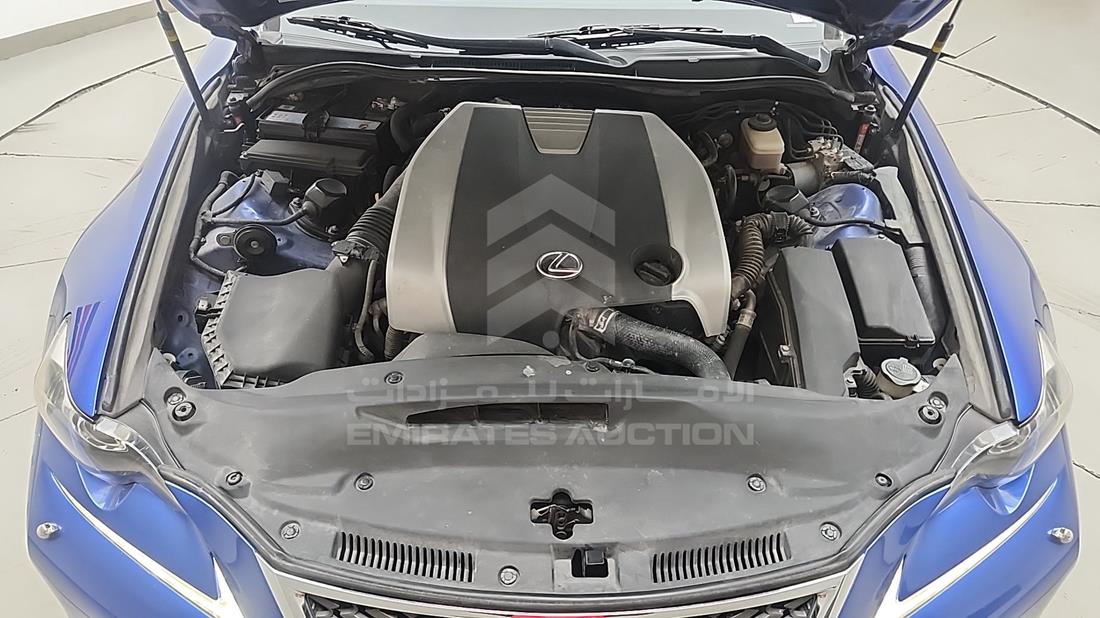 2015 Lexus IS 350 — Instruction Manuals & Accessories — Photo 6