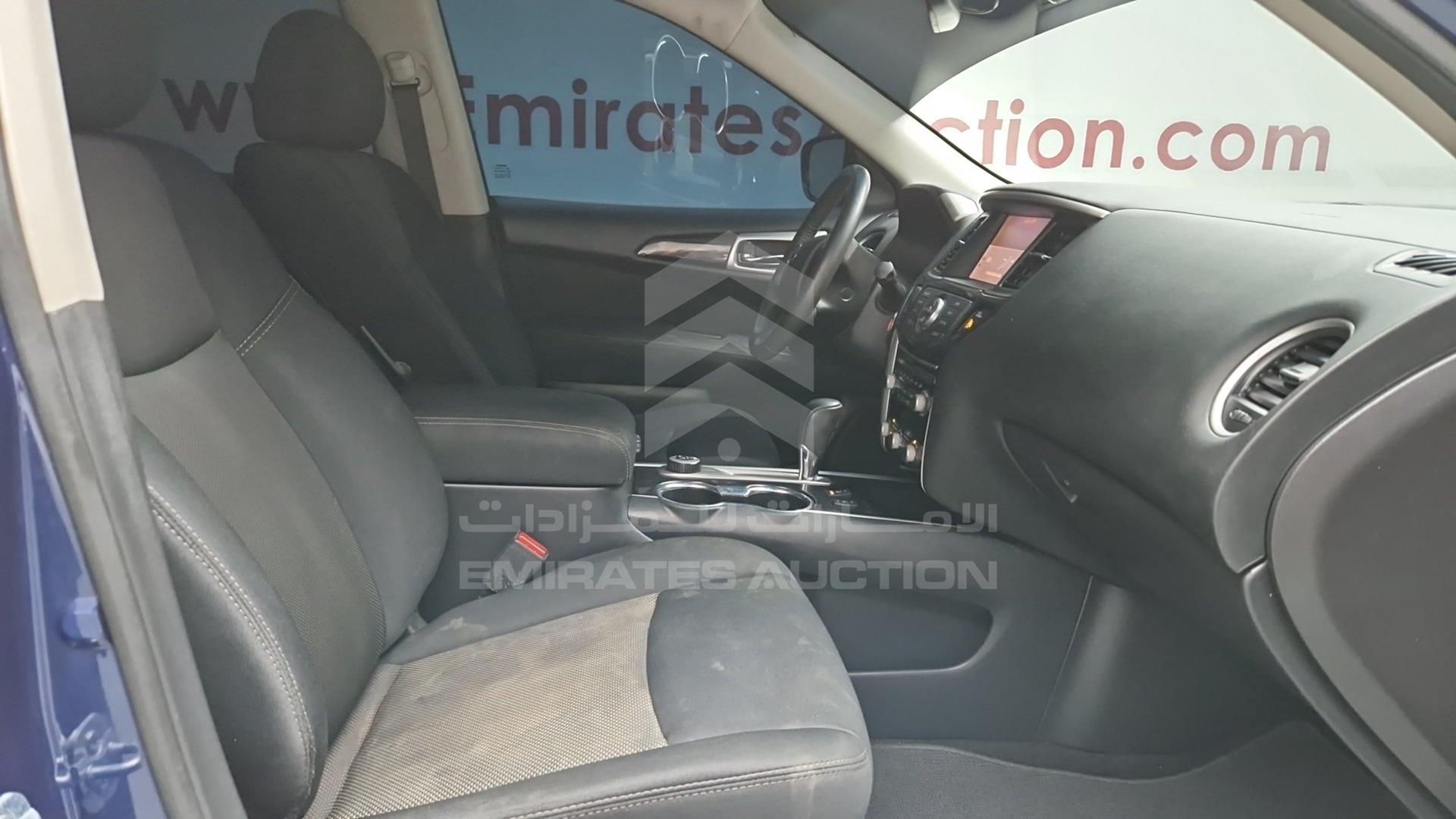 2017 NISSAN PATHFINDER VIN: 5N1DR2MM4HC668339