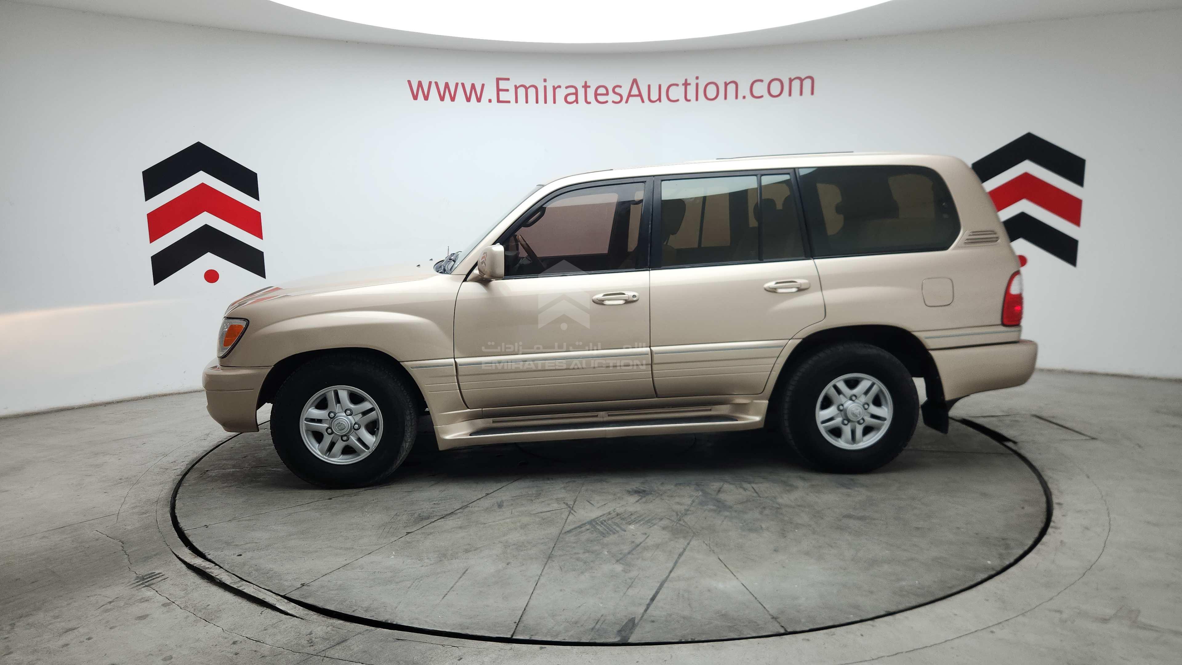 JTJHT00W513501087 - 2001 Lexus LX 470 - #511626