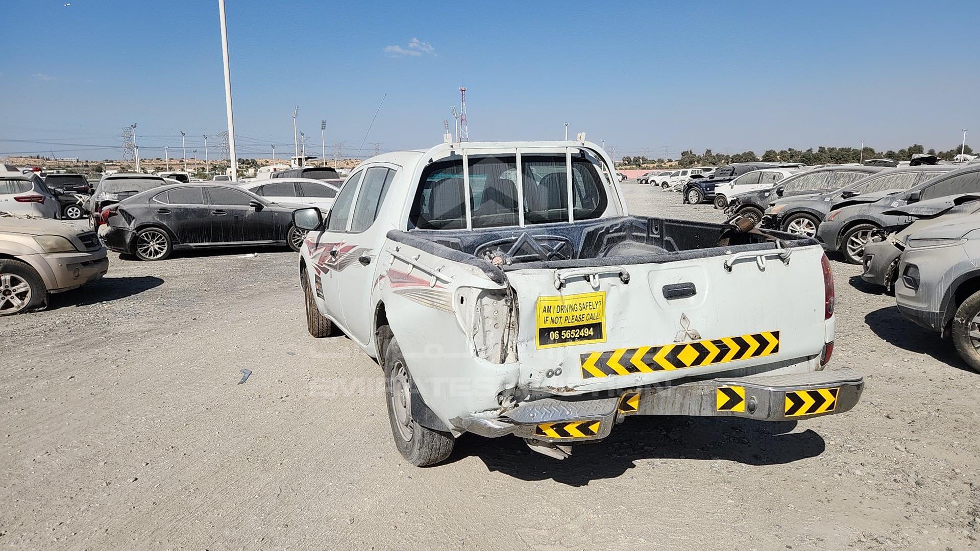 2014 MITSUBISHI L 200 VIN: MMBJNKA50ED004893