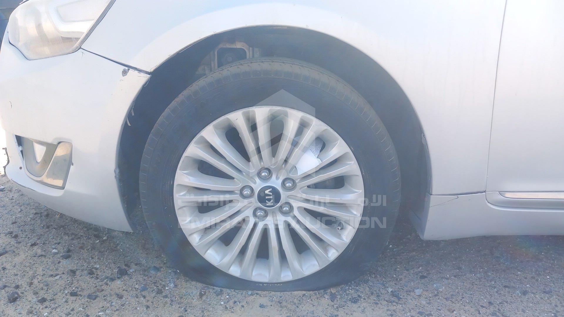 2016 KIA CADENZA VIN: KNALM4149G5199120