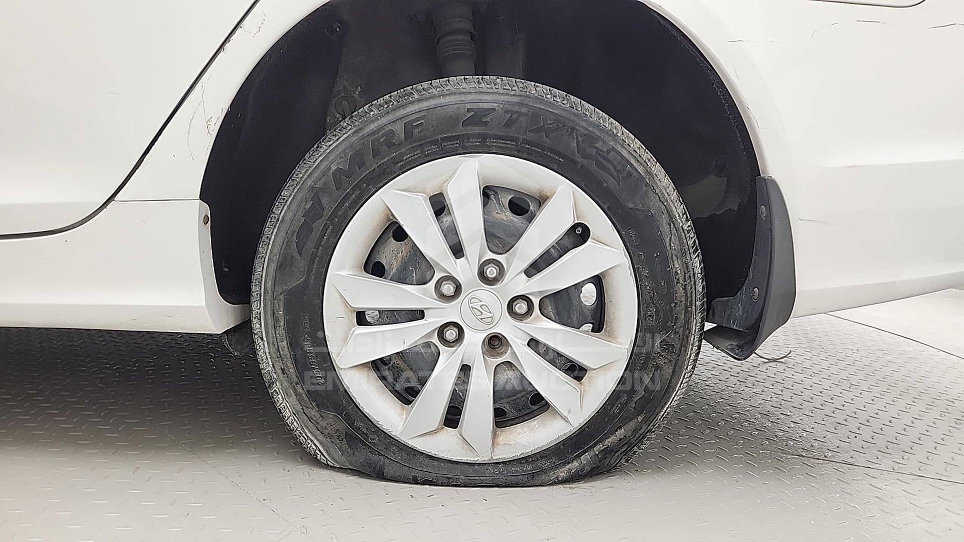 2012 HYUNDAI SONATA VIN: 5NPEB4AC5CH405309
