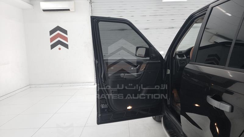 SALLSAA549A200498 Auction: EmiratesAuction Lot: 405788 SALLSAA549A200498 Range Rover Sport 2009 BLACK Photo 9