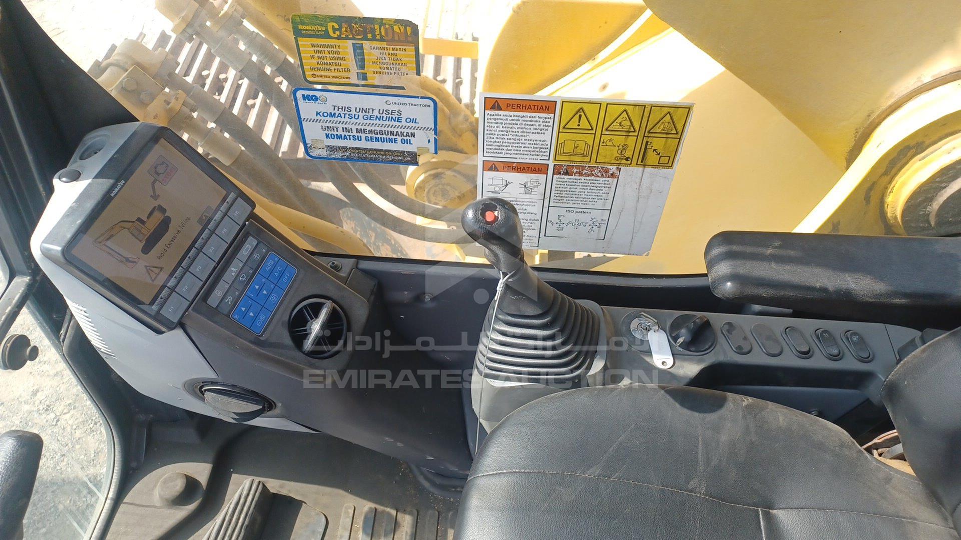 2018 KOMATSU PC400LC VIN: KMTPC196HJXJ31237